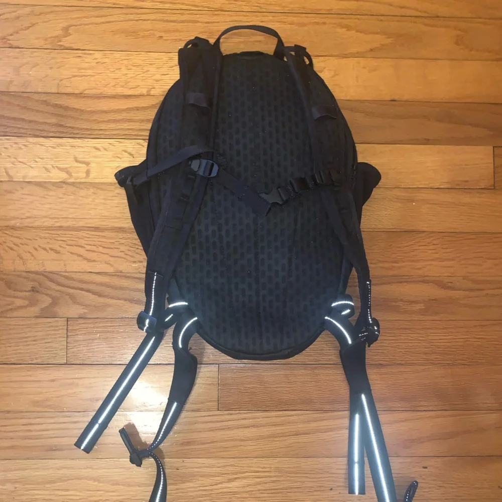 Lululemon Fast & Free Backpack 13L Reflective